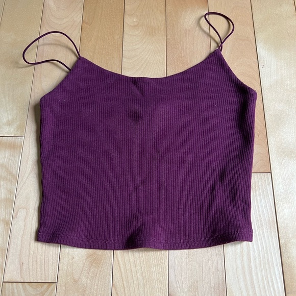 3 tank tops from garage, size medium (burgundy, yellow and striped black/white) - Picture 4 of 4